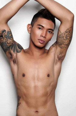 auberonbc:  For more Gorgeous Asian Men visit:http://auberonbc.tumblr.com/archive 