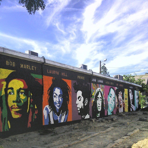 isam-me:  #amazing #artwork #mural in #Lawrence. #music #icons #legends 