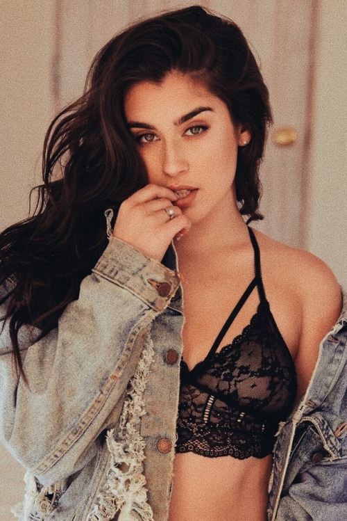 Porn Pics glowlio:  lauren jauregui for playboy.