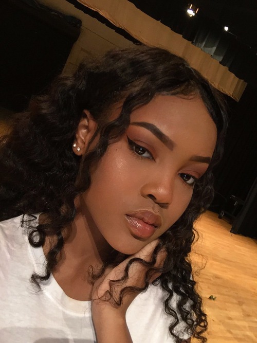 aaijaaa:what’s poppin ?