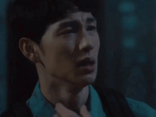 One Thing I Never Noticed Before Is I Thought Moonjo Was Just Pinching Jongwoo's Adam Apple -which Sounds