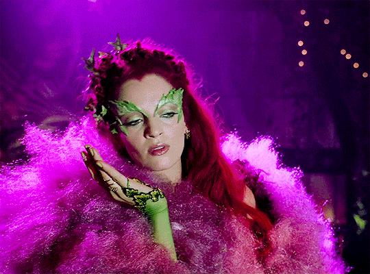 TV & FILM GIFs — dcfilmblr: UMA THURMAN as Poison Ivy Batman &...