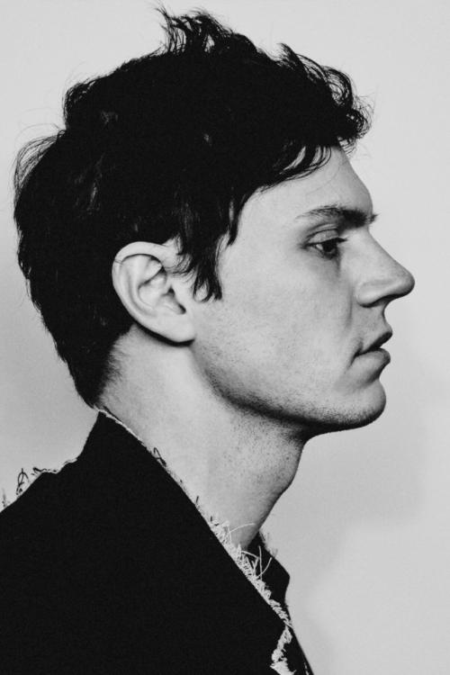 evan peters wallpapers {for cellphone}like if you saverequest more hereenjoy!