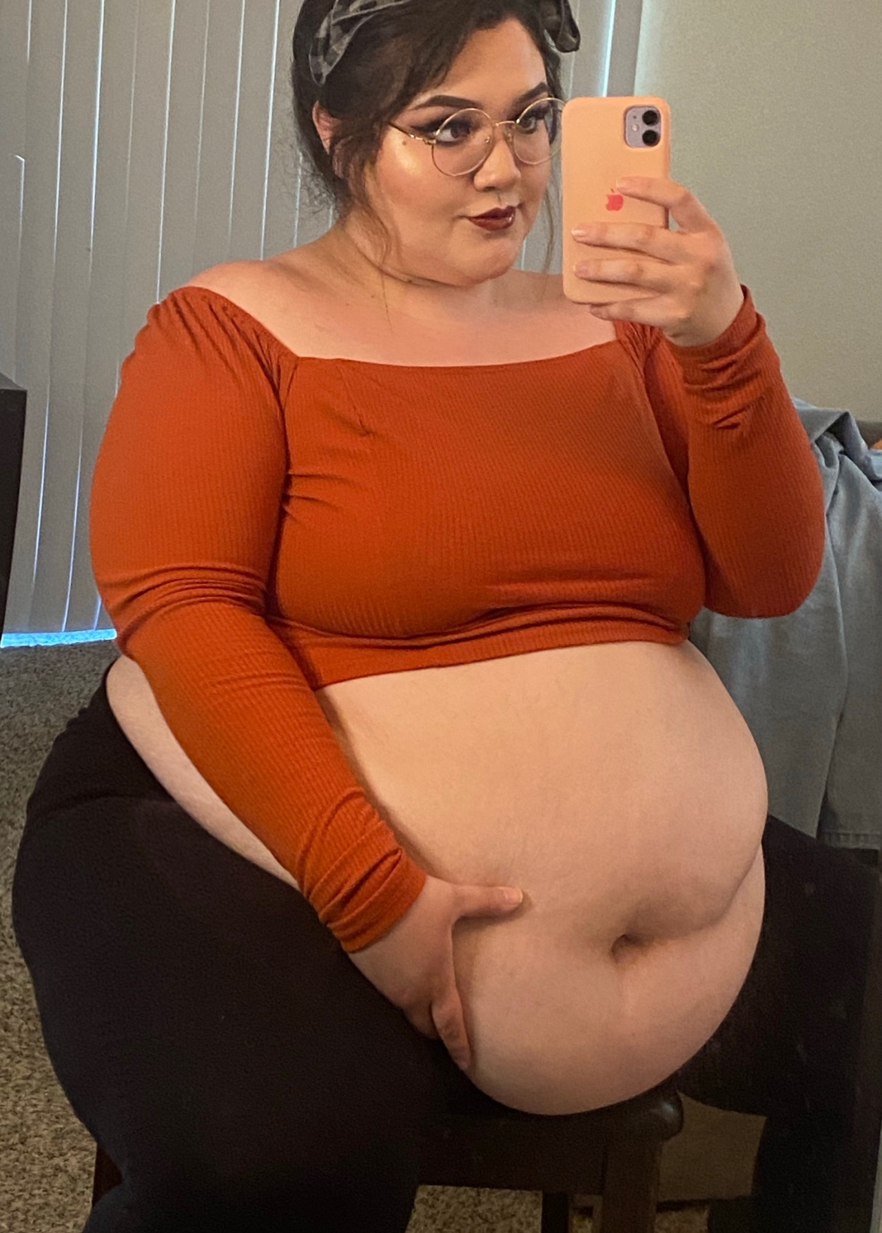 sweetpeaches4405-deactivated202:Is anyone there?? It’s been a while since I’ve posted! I’m going to try to upload more regularly since I finally have free time. Anyone wanna try guessing my weight now? 🐽