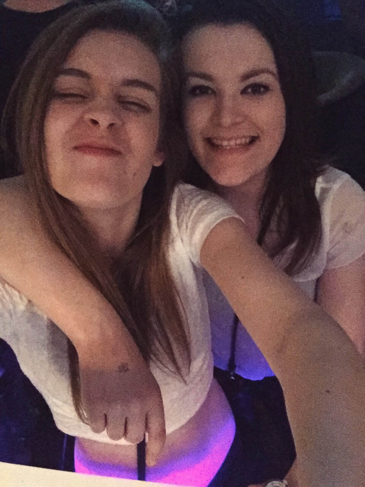 earth-to-zara:  we’re cute 💖 