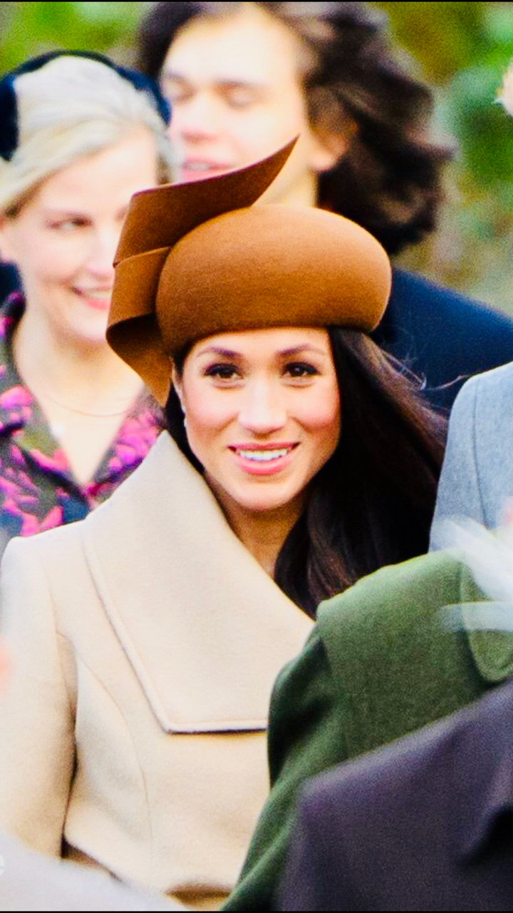 monmon and the royals — Meghan Markle attends Christmas Day church...