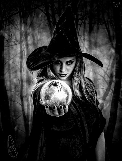 whitesoulblackheart:  Hallowitch by Andrea Garcia © FB / deviantART (Please leave