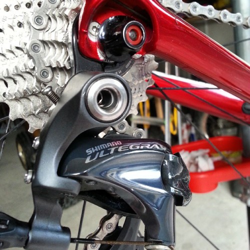 laicepssieinna:  From julitomovil - Sparkly clean trek madone 5.2 #nofilter #ultegra #eleventwentyei