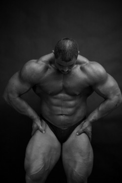 the-swole-strip:  dan hill http://the-swole-strip.tumblr.com/