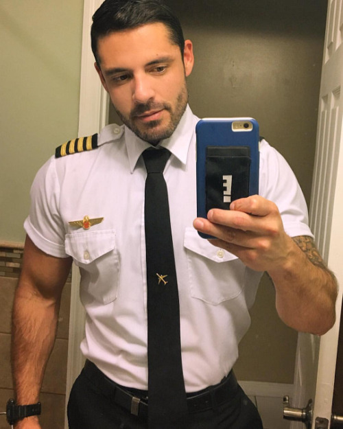 gaypublicbulge:  hornupcrew:  Goodness me yes please captain!  REBLOG • REBLOG • REBLOG ~~~~~~~~~~~~~~~~~~~~~~~~~~Submit: ForTrade22@gmail.com ~~~~~~~~~~~~~~~~~~~~~~~~~~