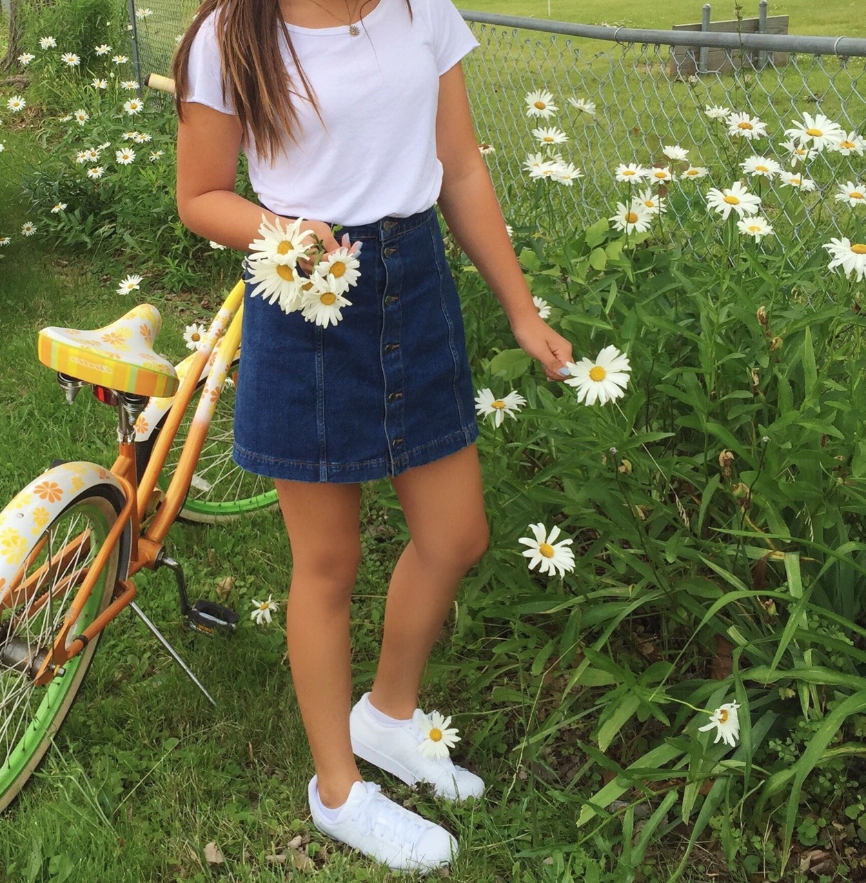 buzzflower:  Simple ootd : Shirt- thrifted Skirt- TopShop Shoes- Adidas superstars