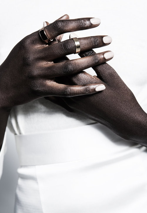 hellyeahblackmodels:Digital Livre Magazineph: Michelle Tran