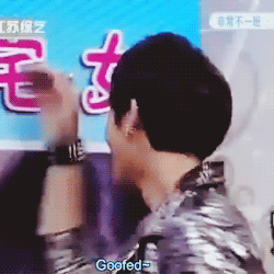 dokyeom:  39/100 Tao gifs: The day when we realized Tao is not a psychic 