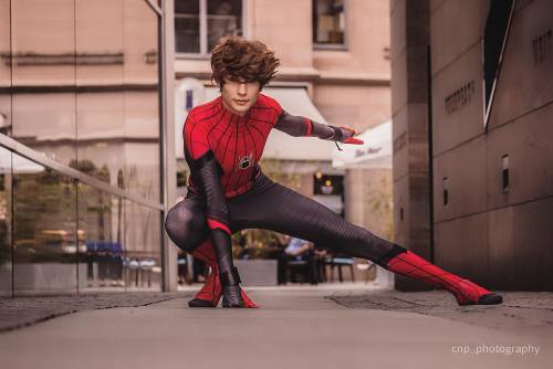 snowdragoncosplay: I just love that pose @cnp._photography #spidermancosplay #germancosplay #nü