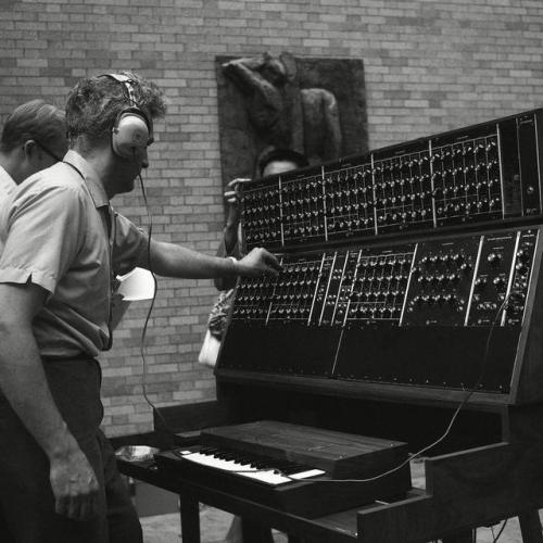 historicaltimes:Robert Moog making final adjustments to the Moog Synthesizer prior to a jazz concert
