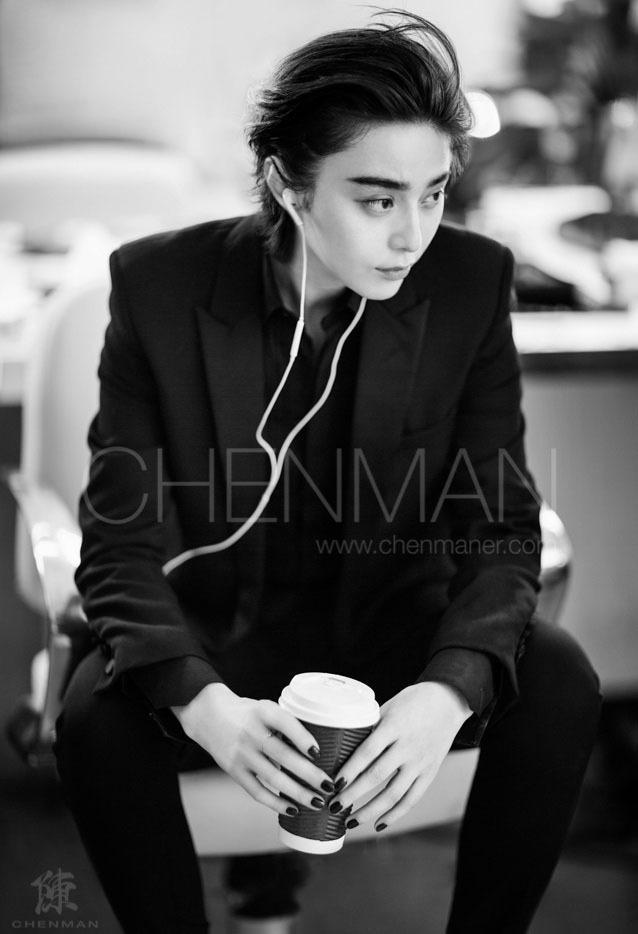 fuckyeahchinesefashion:literallyadramaqueen:Fan Bingbingturns into a beautiful man