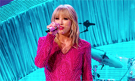 chrishemsworht:get to know me: [1/10 musical artists] • Taylor Swift“No matter what happens in life,