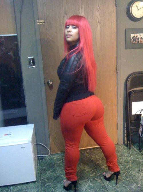 pussynthehood:  😏😚I MADE HER PUSSY TAP OUT…TAP OUT!!!!PUSSYNTHEHOOD!DIARY