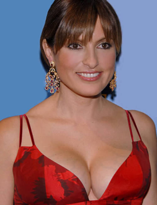 XXX favorcelebs:  Mariska Hargitay photo