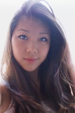 asiansexcherry:  So hot :P 