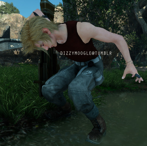 dizzymoogle:  Prompto - Shock Drop This always happens so fast that this is the first time I caught him doing this. Also it only happens when:“Electrocute an enemy with machinery when Noctis attacks it in midair.”So you have to be attacking something