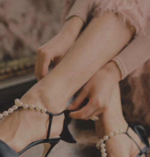 forkscult: rosalie lilian hale ― moodboards for modern au twilight aesthetic 