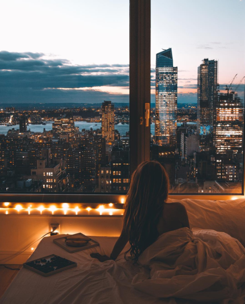 the-cozy-room:New York, New York via @effortlyss​☼ coziest...