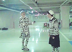 buckw1lds:  BFF ＼（＾∀＾）メ（＾∀＾）ノ  