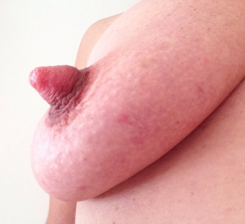 megagap:  misspissypants:  Task: Pumping Session 4 Results, feels soooo nice!  They sucked a pair of nuts out of her pussy:-)
