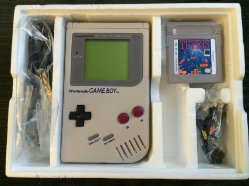 I scored this absolutely PERFECT Game Boy box today! The earbuds are still sealed, the only thing th