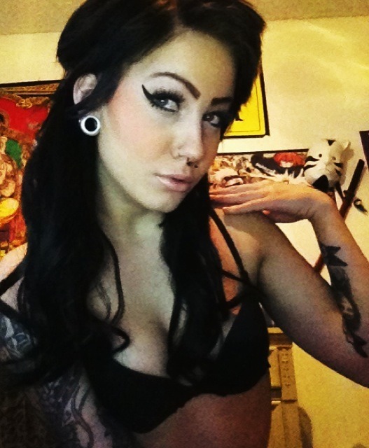 nekr0mantic:  Idk I was feeling pretty, and tan. 
