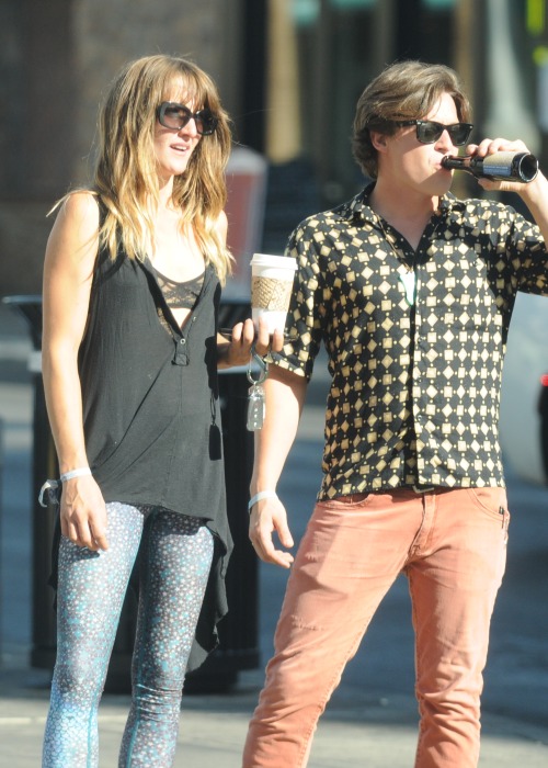I just like her style. I wish I could have gotten a better shot.