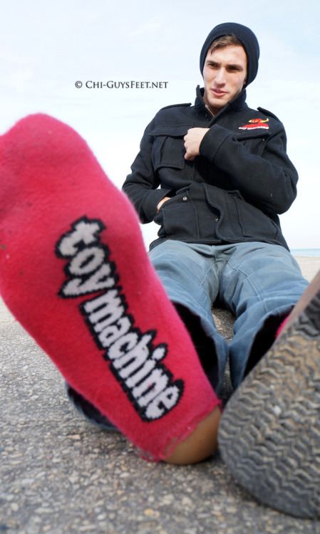 Dude's Guy Feet