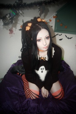 Xtoxictears:  Halloween Spirit ^_^