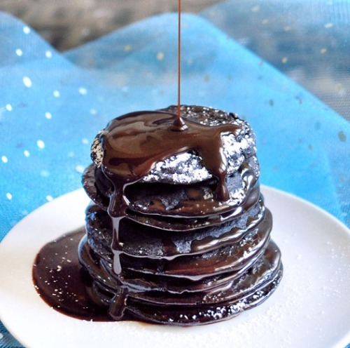 alloftheveganfood:  Vegan Pancake Round Up Puffy Pillow Pancakes Vegan Banana Coffee Oatmeal Pancakes (GF) Brownie Batter Pancakes (GF option) Chocolate-Chip Cookie Dough Pancakes Parfait Pancakes Cinnamon Roll Pancakes Vegan Banana Nut Muffin Pancakes