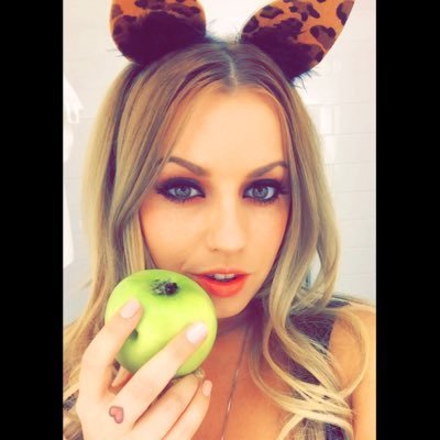 an apple a day keeps the bullshit away porn pictures