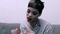 ririwhatsmyname: “Seriously, all I want is a guy to take me out and make me laugh