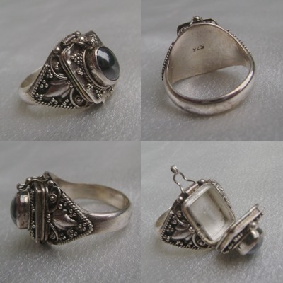 lindsayetumbls:airspaniel:the-witches-beard:passengersgazette:Interesting rings / jewels with secret