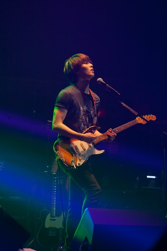 nmodddd:  130615 CNBLUE BLUE MOON LIVE IN Manila via : JUL_nuna