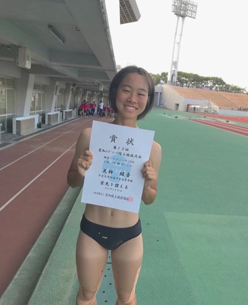 女子陸上選手の動画像集