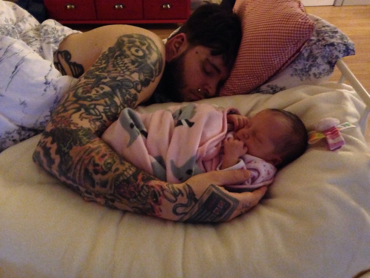 freemindfreebody:  I just came back upstairs after sterilising her bottles and found