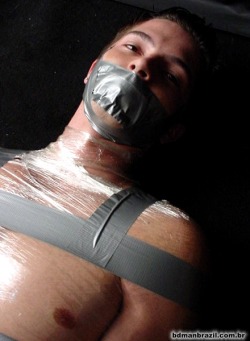 Fotos de BDSM gay