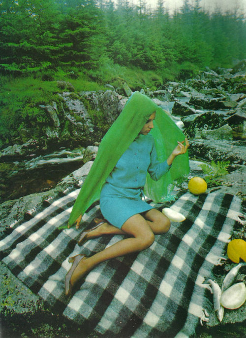 mangodebango: Pure New Wool fashion brochure, Ireland, 1969.