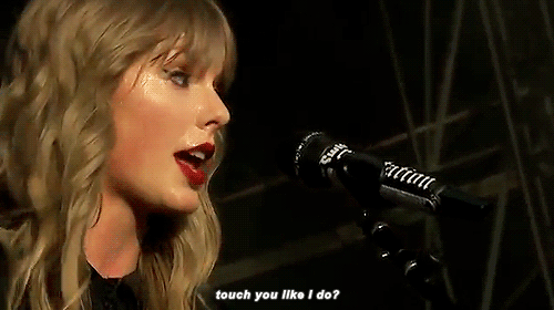 taylorswiftedit:Handsome, you’re a mansion with a view.