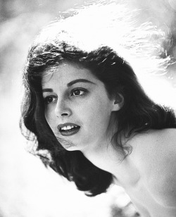 deforest: Pier Angeli photographed by Allan