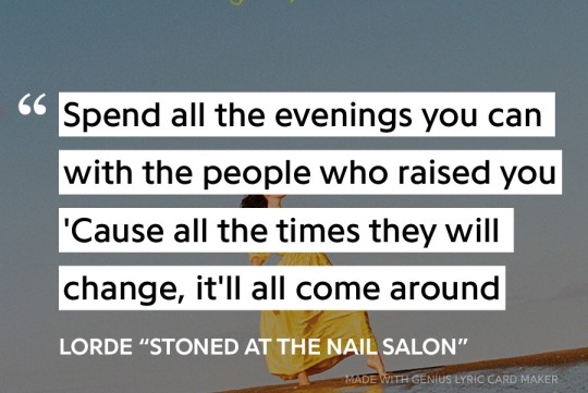 Lorde stoned at the nail salon