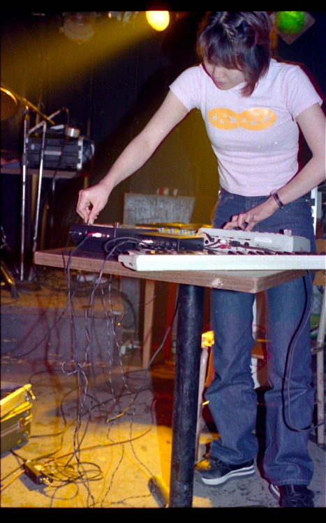 Jim O'Rourke, Otomo Yoshihide, Sachiko M and Tatsuya Yoshida. Performing at The Lounge Axe, Chicago,