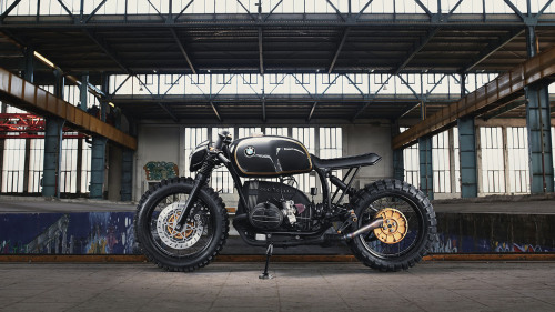 BMW R100R by Diamond Atelier.Photo: Philipp WulkMore bikes here.