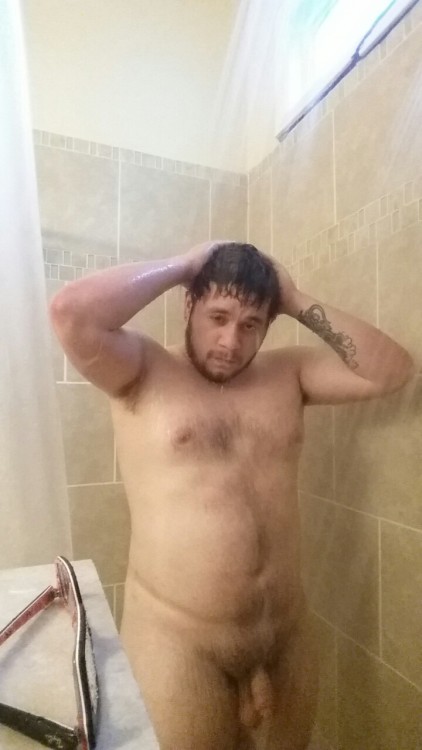 Porn cutecubs:  griz504303:  Hot shower  #hotcub photos