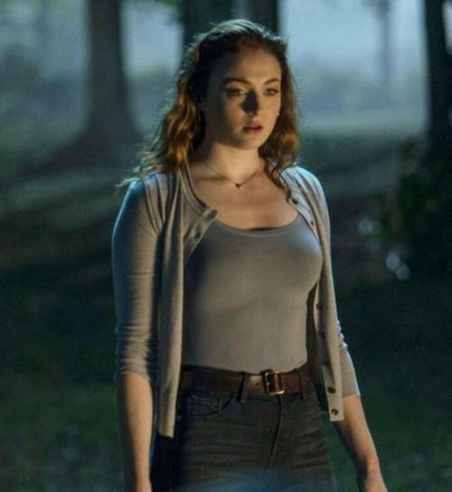 shittymoviedetails:In the trailer for Dark Phoenix, Sophie Turner wears grey and jeans. This is a no